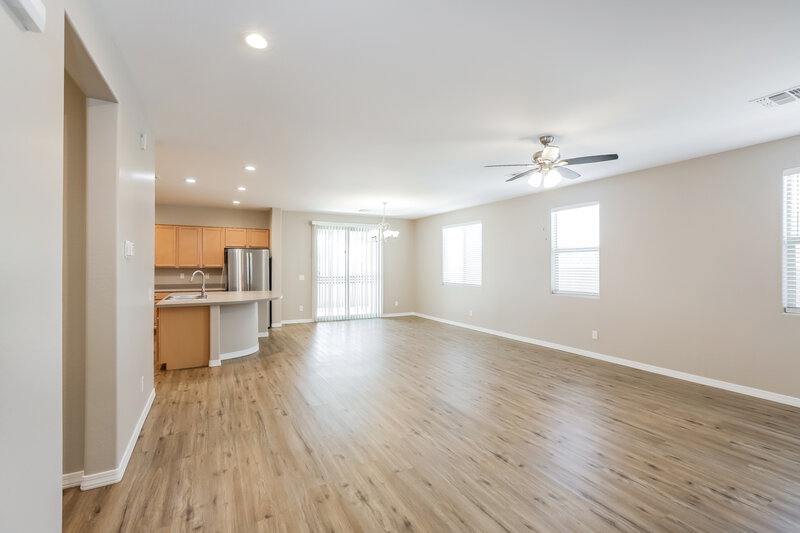 2,355/Mo, 6421 S 47th Dr Laveen, AZ 85339 Living Room View
