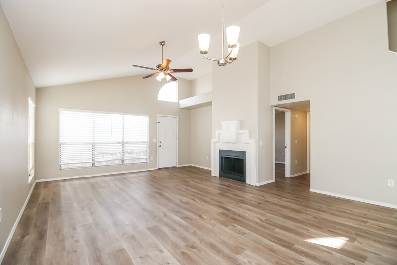 2,320/Mo, 3410 W Frankfurt Dr Chandler, AZ 85226 Living Room View