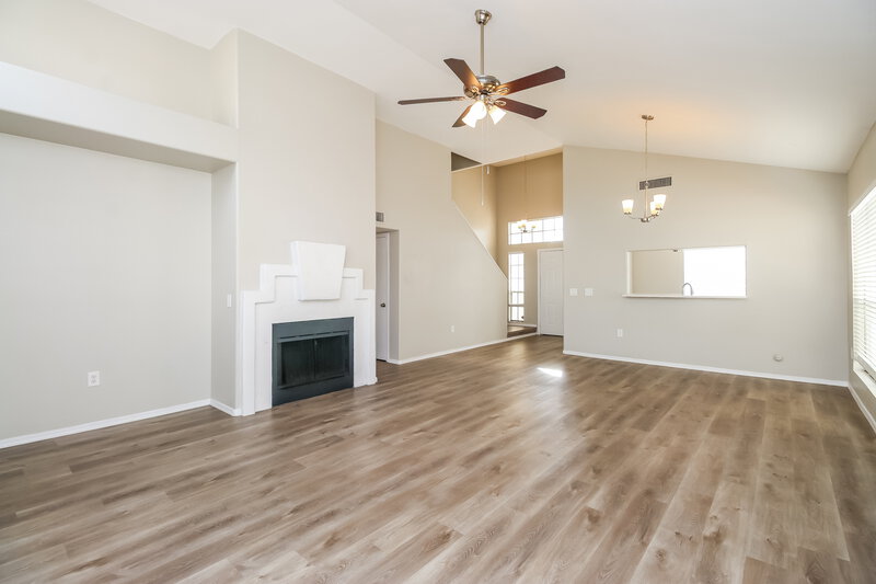 2,320/Mo, 3410 W Frankfurt Dr Chandler, AZ 85226 Living Room View 2