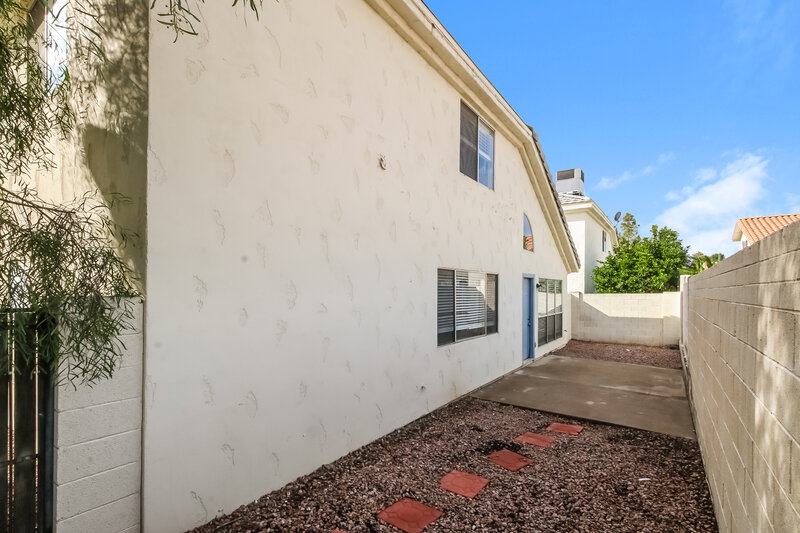 2,320/Mo, 3410 W Frankfurt Dr Chandler, AZ 85226 Rear View 2