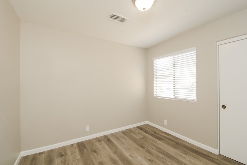 2,095/Mo, 15742 W Elm St Surprise, AZ 85374 Bedroom View 2