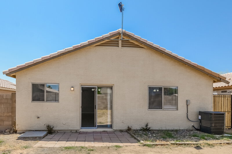 2,095/Mo, 15742 W Elm St Surprise, AZ 85374 Rear View 2