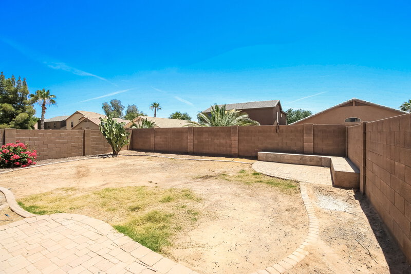 1,795/Mo, 729 E Beargrass Pl San Tan Valley, AZ 85143 Backyard View