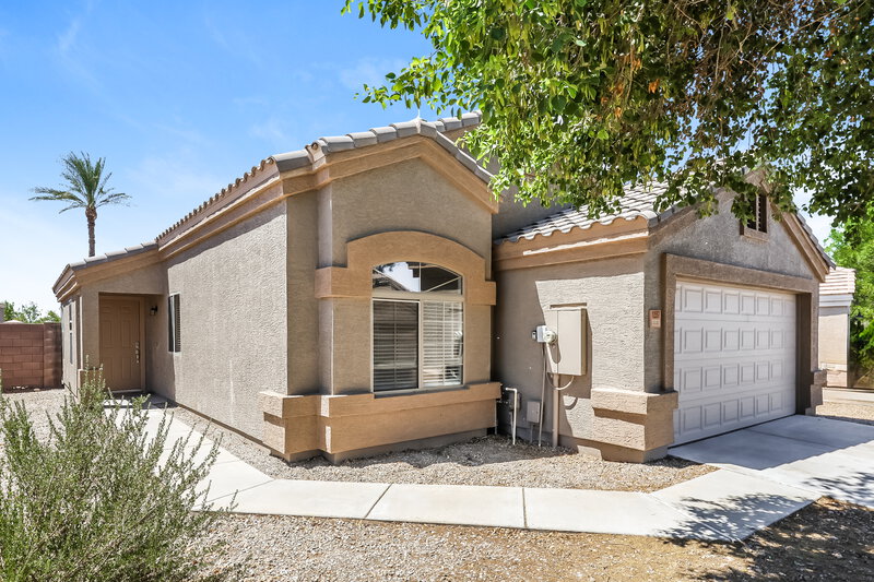 1,945/Mo, 12557 W Mandalay Ln El Mirage, AZ 85335 Front View