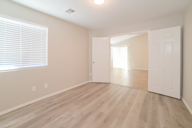 2,090/Mo, 12557 W Mandalay Ln El Mirage, AZ 85335 Bedroom View 2