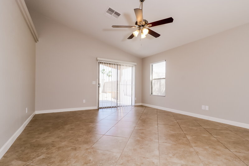 1,640/Mo, 14309 N 125th Dr El Mirage, AZ 85335 Living Room View
