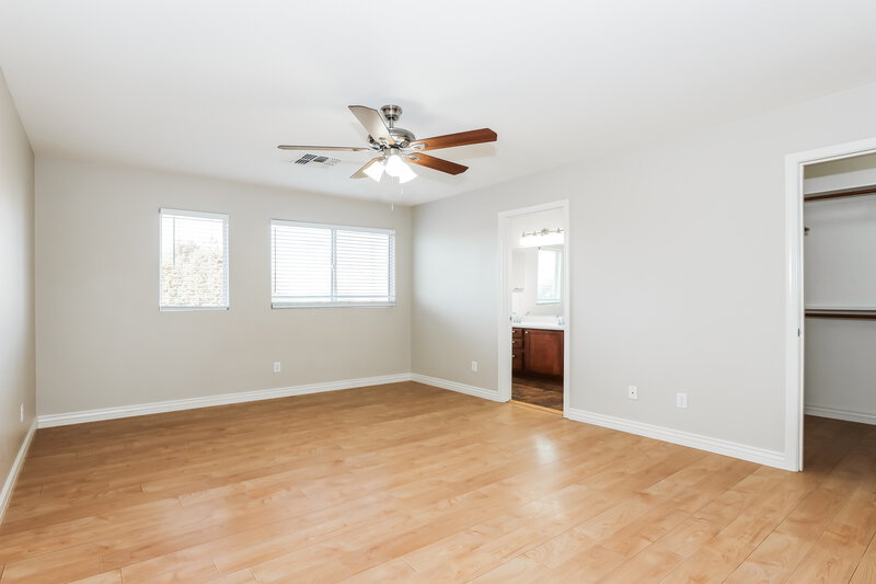 2,070/Mo, 6635 E Virginia St Mesa, AZ 85215 Main Bedroom View