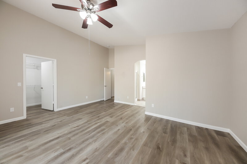 2,655/Mo, 7418 W Lone Cactus Dr Glendale, AZ 85308 Main Bedroom View