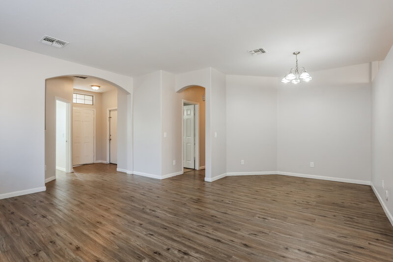 1,890/Mo, 8842 W Hilton Ave Tolleson, AZ 85353 Dining Room View 2