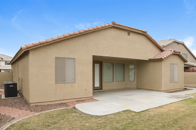 2,520/Mo, 4439 W Apollo Rd Laveen, AZ 85339 Rear View