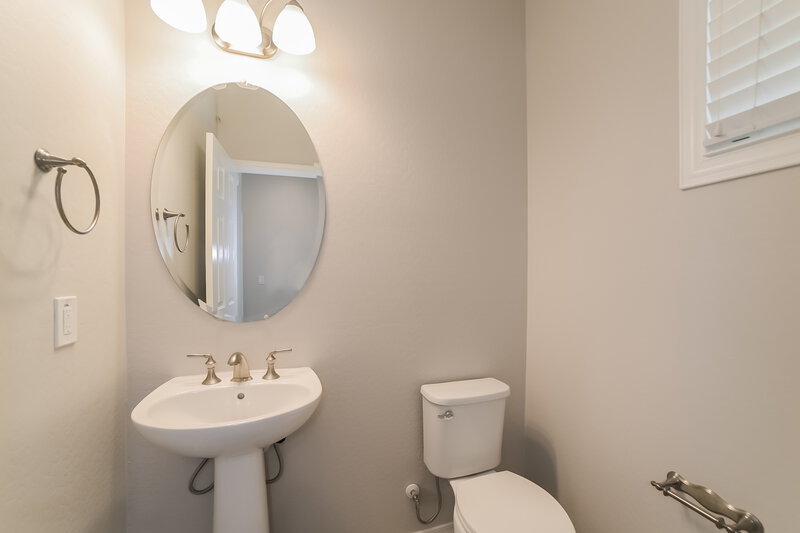 2,540/Mo, 12038 W Tether Trl Peoria, AZ 85383 Bathroom View