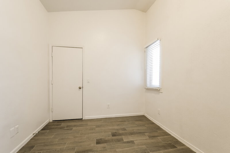 1,880/Mo, 1153 W Diamond Ave Apache Junction, AZ 85120 Bedroom View