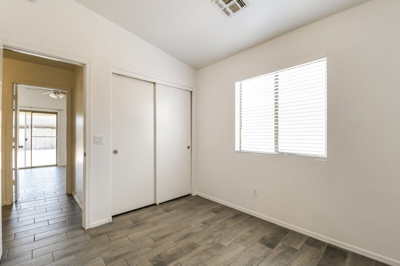 1,880/Mo, 1153 W Diamond Ave Apache Junction, AZ 85120 Bedroom View 2