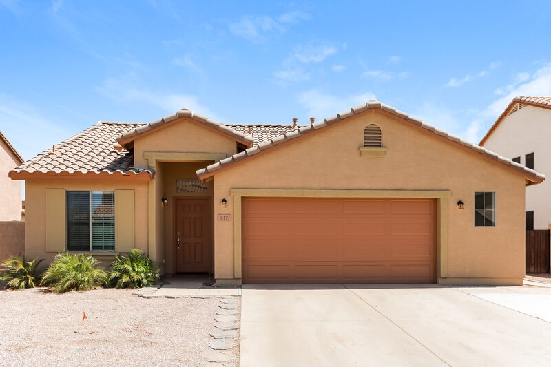 1,975/Mo, 517 E Press Rd San Tan Valley, AZ 85140 External View