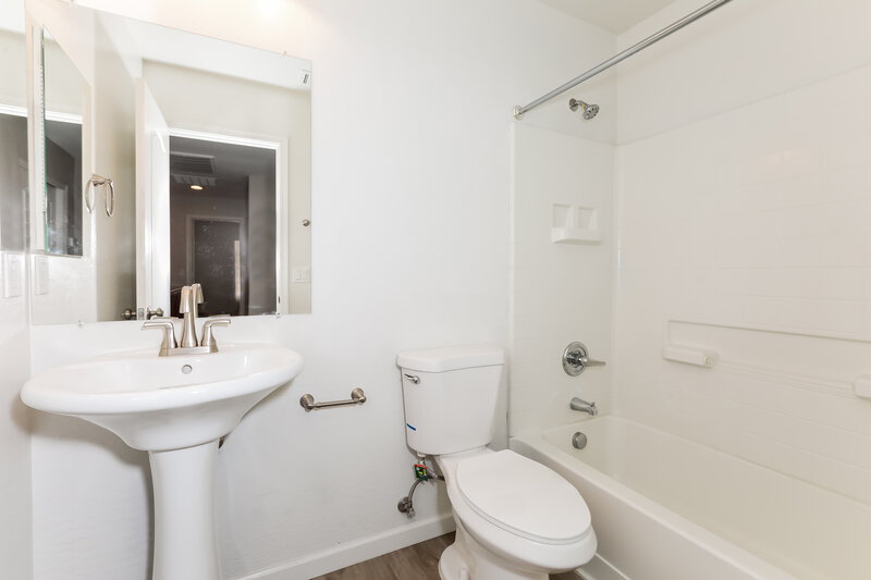 1,975/Mo, 517 E Press Rd San Tan Valley, AZ 85140 Bathroom View 2
