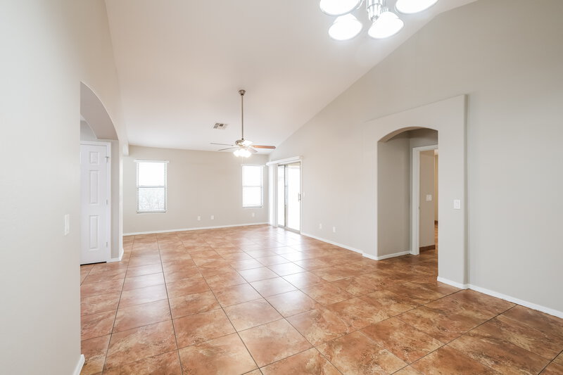 1,920/Mo, 1604 S 80th Ln Phoenix, AZ 85043 Dining Room View