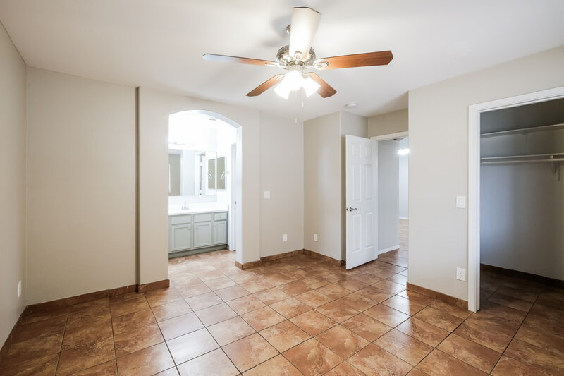 1,920/Mo, 1604 S 80th Ln Phoenix, AZ 85043 Main Bedroom View