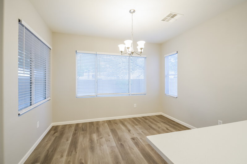2,370/Mo, 34908 N 31st Ave Phoenix, AZ 85086 Dining Room View