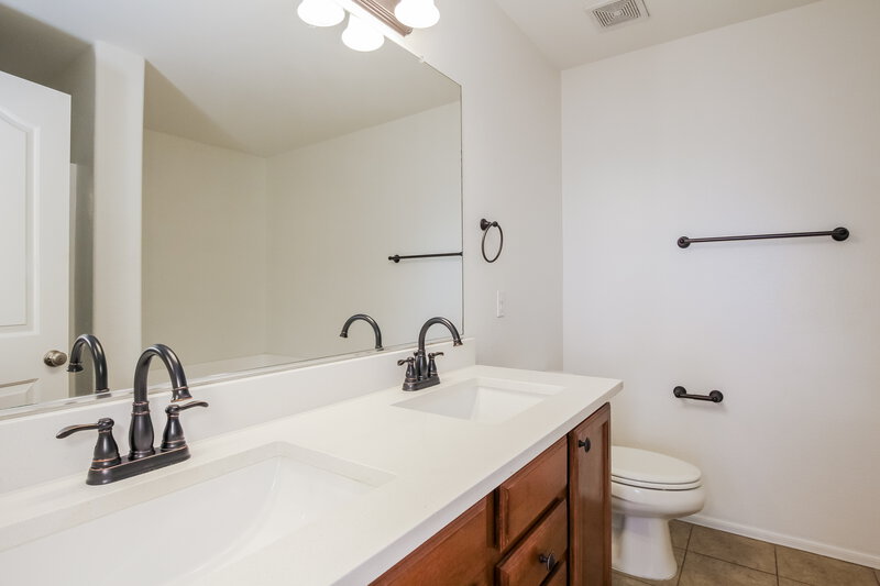 2,285/Mo, 11210 W Baden St Avondale, AZ 85323 Main Bathroom View