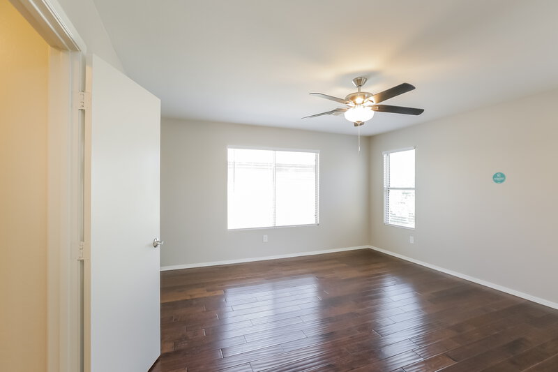 2,385/Mo, 7218 S 39th Dr Phoenix, AZ 85041 Main Bedroom View