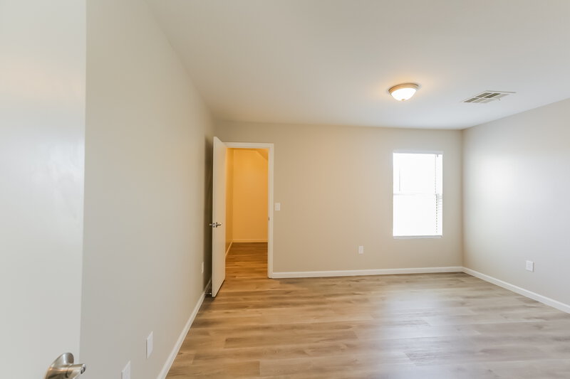 2,385/Mo, 7218 S 39th Dr Phoenix, AZ 85041 Bedroom View