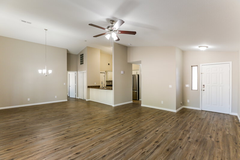 2,210/Mo, 2832 N 90th Ave Phoenix, AZ 85037 Living Room View 2