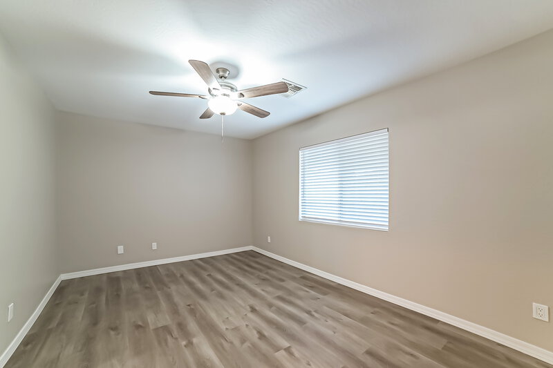 1,990/Mo, 12418 W Dreyfus Dr El Mirage, AZ 85335 Main Bedroom View