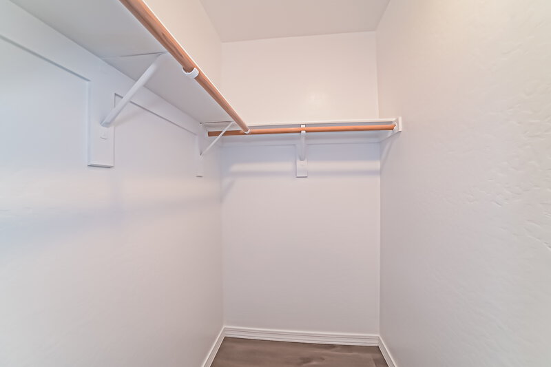 1,990/Mo, 12418 W Dreyfus Dr El Mirage, AZ 85335 Walk In Closet View