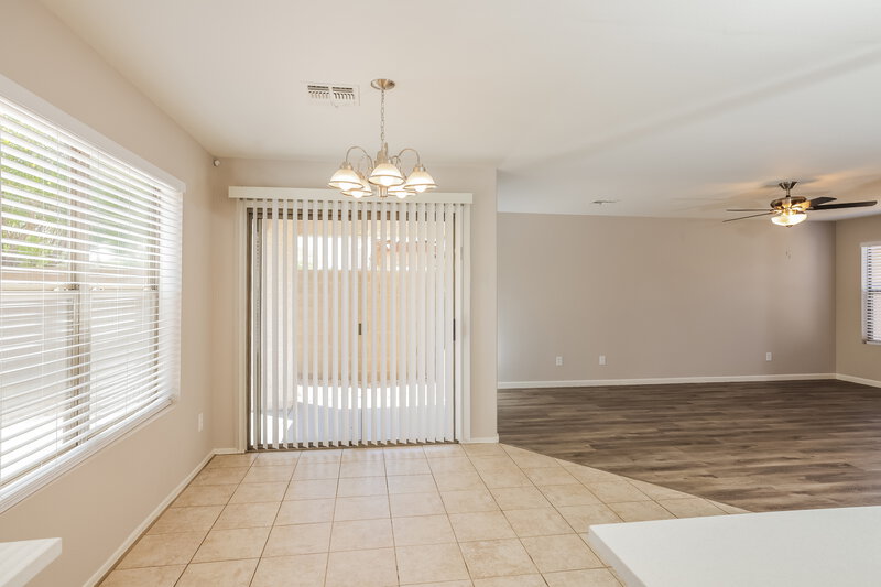 2,430/Mo, 727 E Rose Marie Ln Phoenix, AZ 85022 Dining Room View 3