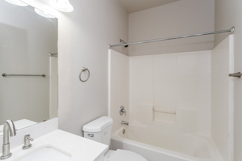 2,490/Mo, 2192 N Holguin Way Chandler, AZ 85225 Bathroom View