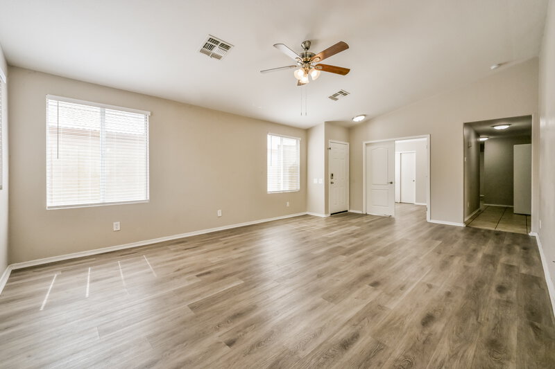 1,930/Mo, 1866 W 20th Ave Apache Junction, AZ 85120 Living Room View