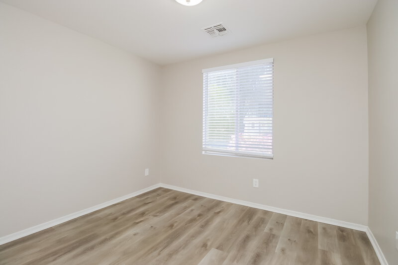2,045/Mo, 1866 W 20th Ave Apache Junction, AZ 85120 Bedroom View 2