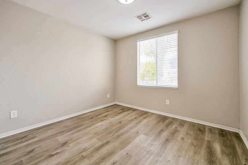 1,930/Mo, 1866 W 20th Ave Apache Junction, AZ 85120 Bedroom View 2