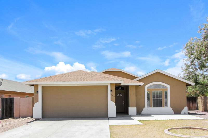 2,415/Mo, 740 S Paustian Cir Apache Junction, AZ 85120 External View