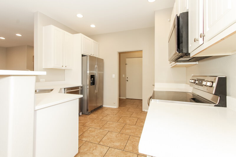 2,415/Mo, 740 S Paustian Cir Apache Junction, AZ 85120 Kitchen View
