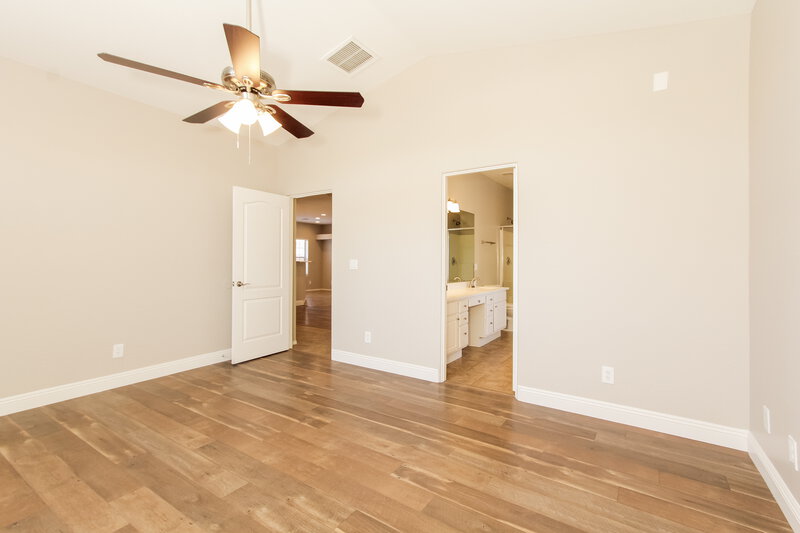 2,415/Mo, 740 S Paustian Cir Apache Junction, AZ 85120 Main Bedroom View 2