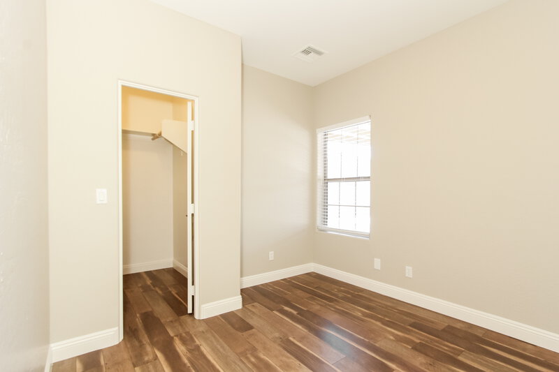 2,415/Mo, 740 S Paustian Cir Apache Junction, AZ 85120 Bedroom View 2