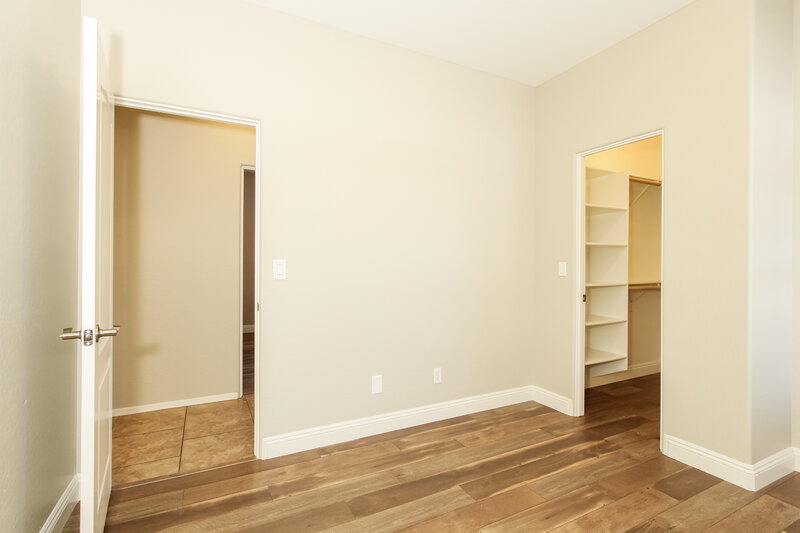 2,415/Mo, 740 S Paustian Cir Apache Junction, AZ 85120 Bedroom View 3