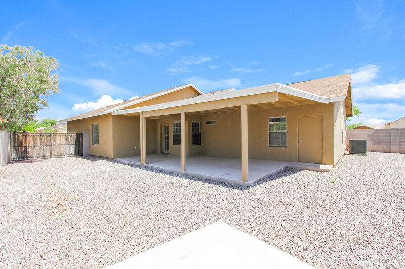 2,415/Mo, 740 S Paustian Cir Apache Junction, AZ 85120 Rear View