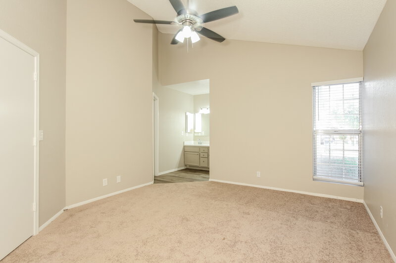 2,200/Mo, 3134 E McKellips Rd Unit 40 Mesa, AZ 85213 Main Bedroom View 2