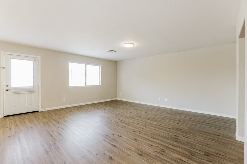 1,820/Mo, 4123 E Azurite Rd San Tan Valley, AZ 85143 Living Room View