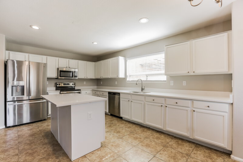 1,820/Mo, 4123 E Azurite Rd San Tan Valley, AZ 85143 Kitchen View