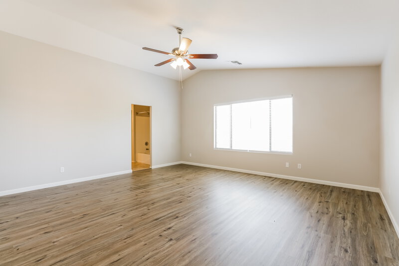 1,820/Mo, 4123 E Azurite Rd San Tan Valley, AZ 85143 Main Bedroom View