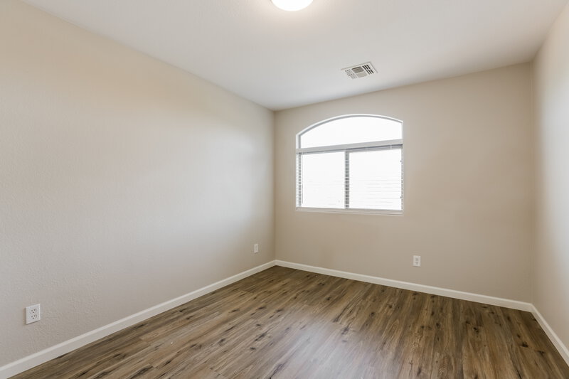 1,820/Mo, 4123 E Azurite Rd San Tan Valley, AZ 85143 Bedroom View