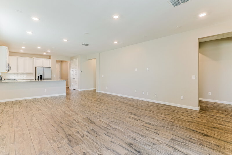 2,395/Mo, 289 W Tamarack Dr San Tan Valley, AZ 85140 Living Room View