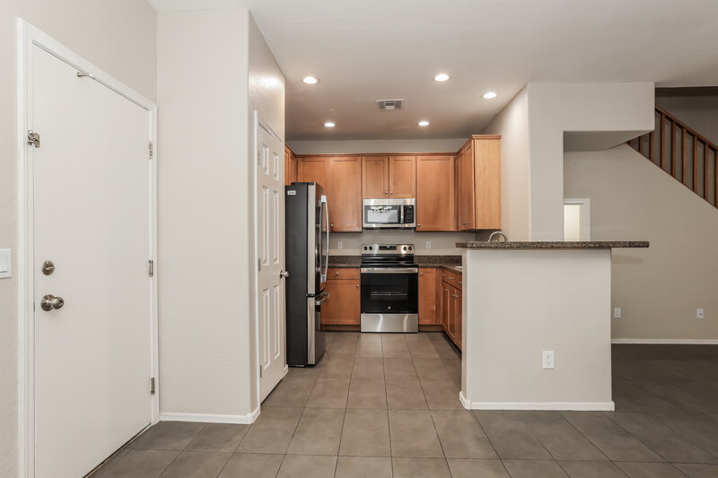 2,140/Mo, 5807 E Grove Ave Mesa, AZ 85206 Dining Room View 2