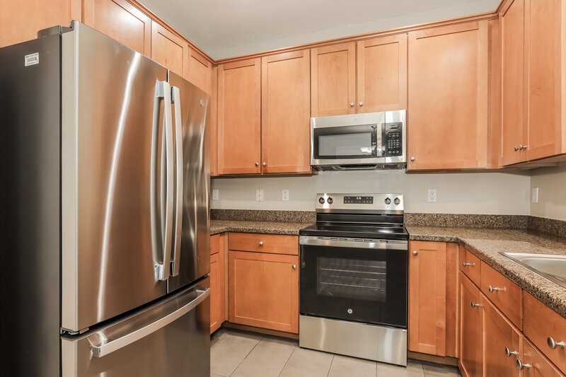 2,140/Mo, 5807 E Grove Ave Mesa, AZ 85206 Kitchen View