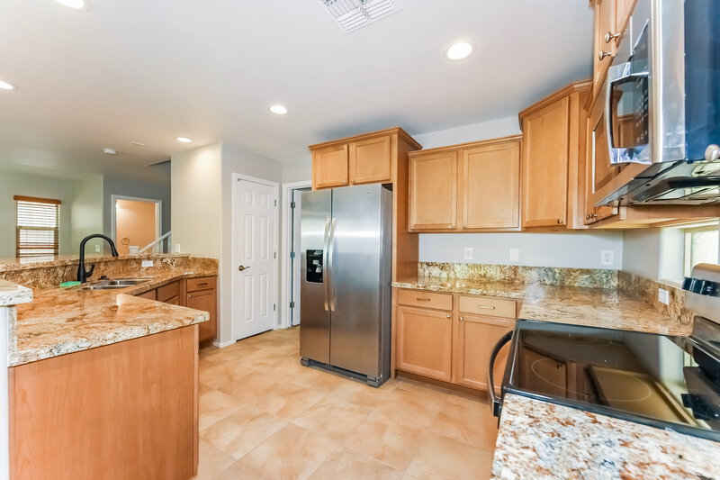 2,345/Mo, 2565 E Southern Ave Unit 119 Mesa, AZ 85204 Kitchen View 4