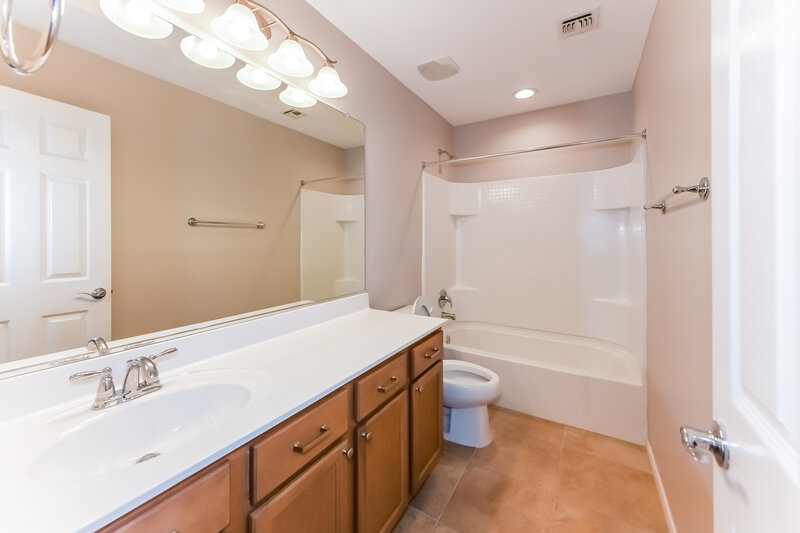 2,345/Mo, 2565 E Southern Ave Unit 119 Mesa, AZ 85204 Bathroom View