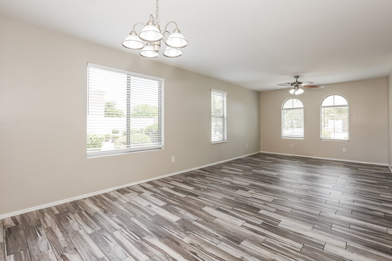 2,335/Mo, 3348 E Franklin Ave Gilbert, AZ 85295 Living Room View 2